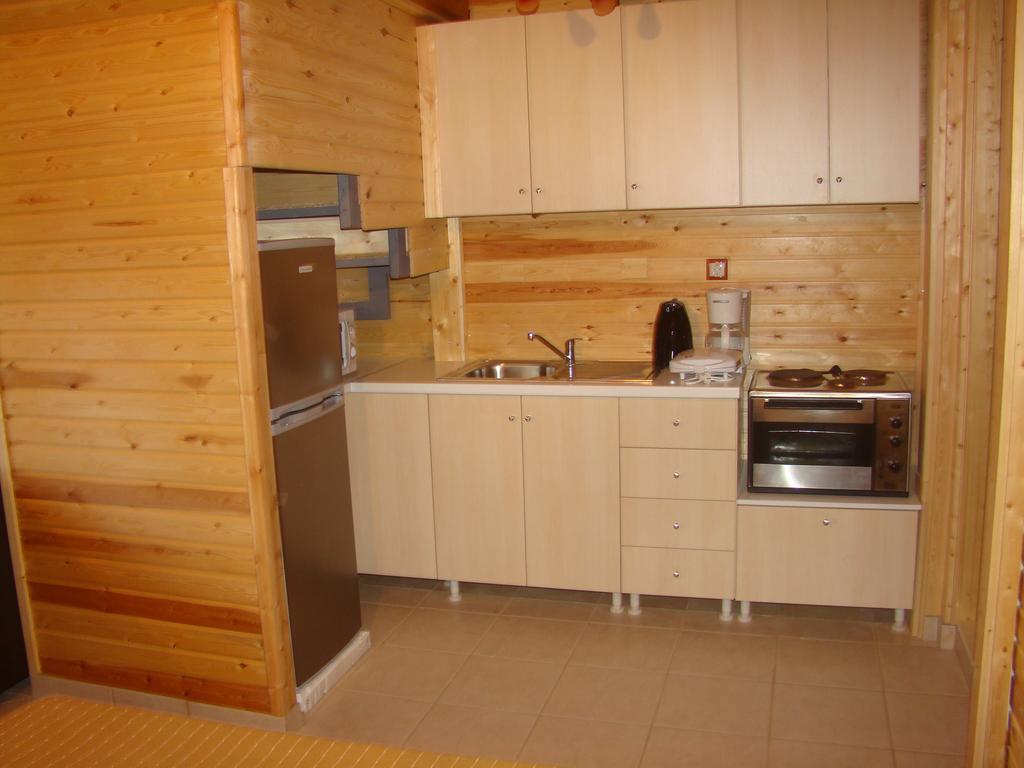 Zeus-Village Οικισμός Φινλανδικών Chalet Με Πισίνες & Γυμναστήριο Molos  Екстер'єр фото